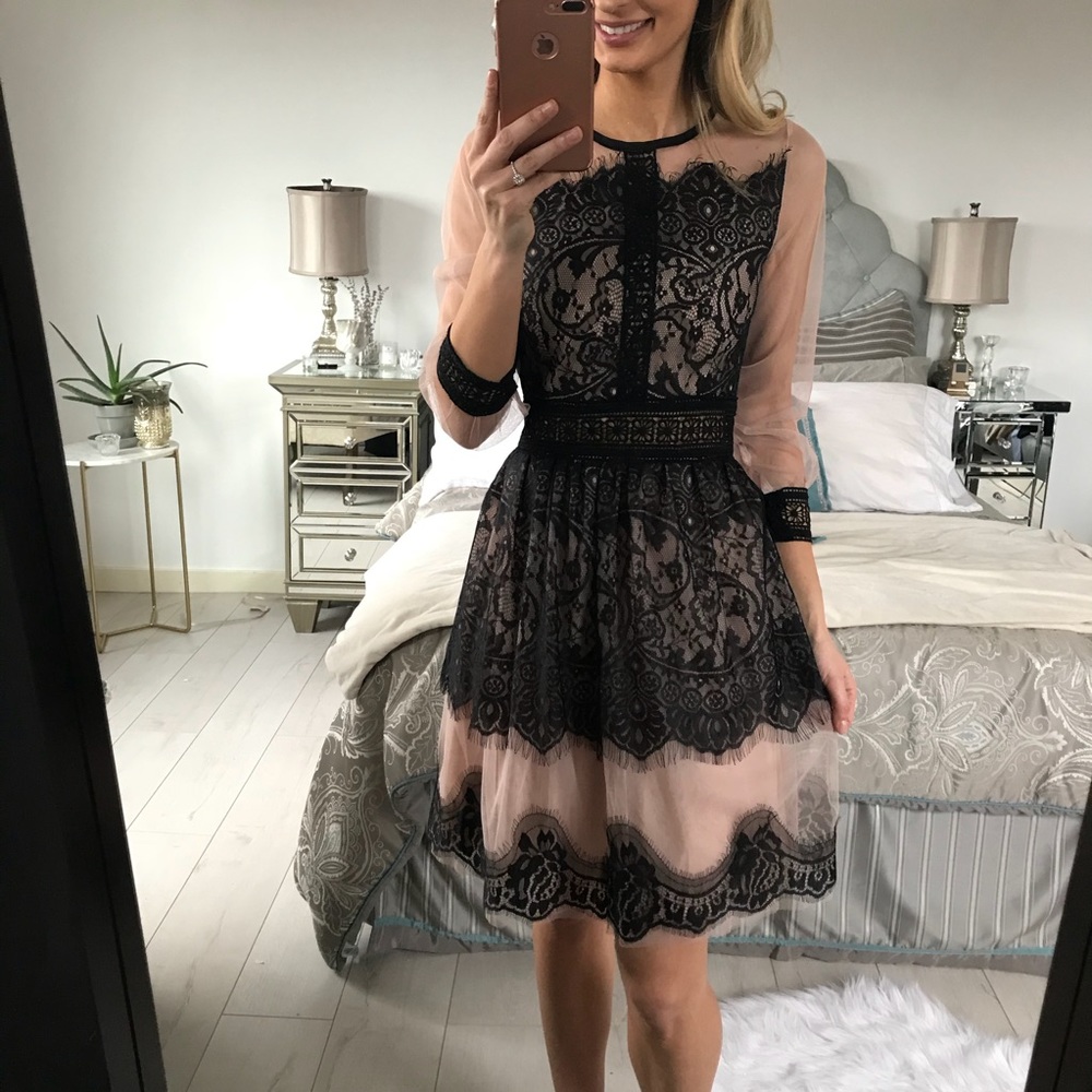 Long Sleeve Elegant Black and Blush Lace Dress - Picture 7 of 8